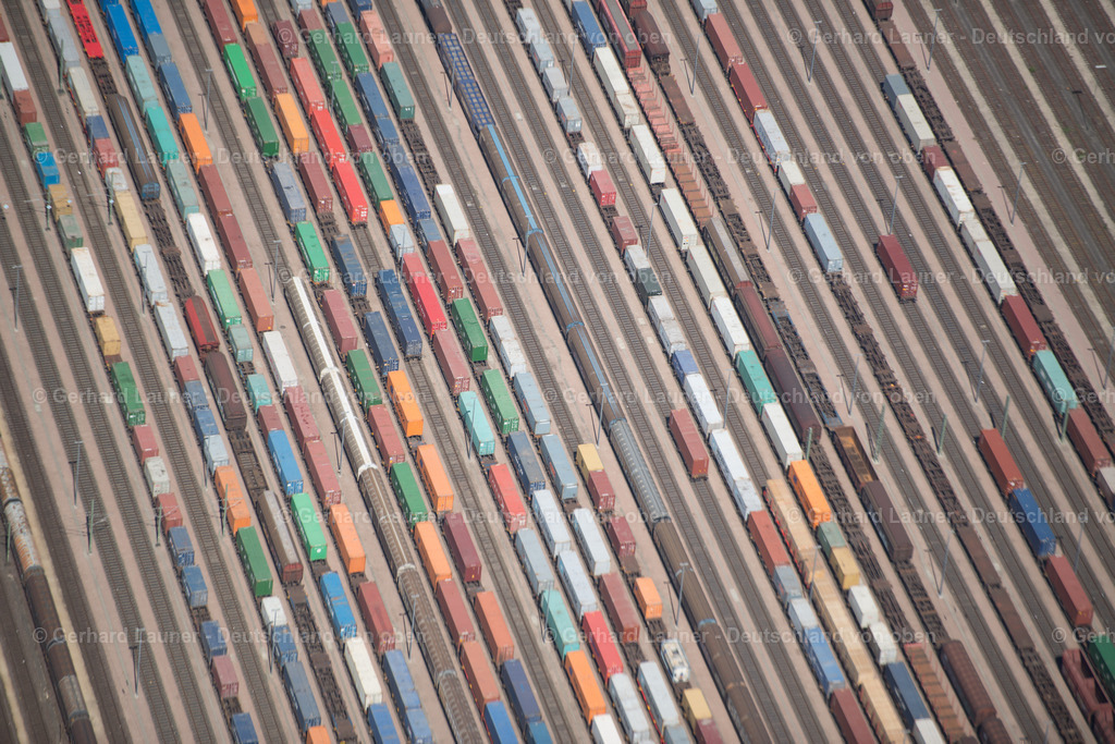 3802453 | Online-Shop für Luftbilder aus Deutschland. Seit über 45 Jahren baut Gerhard Launer das Luftbildarchiv mit unterschiedlichsten Themen stetig weiter aus.