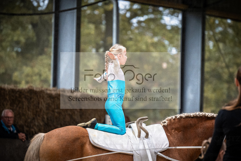 DOS_0130 | Entdecke hochwertige Reitturnierfotos von Foto Oger. Professionell, emotional und authentisch – jetzt Lieblingsmomente im Shop bestellen.Deutschlandweite Turnierfotografie. - Realisiert mit Pictrs.com