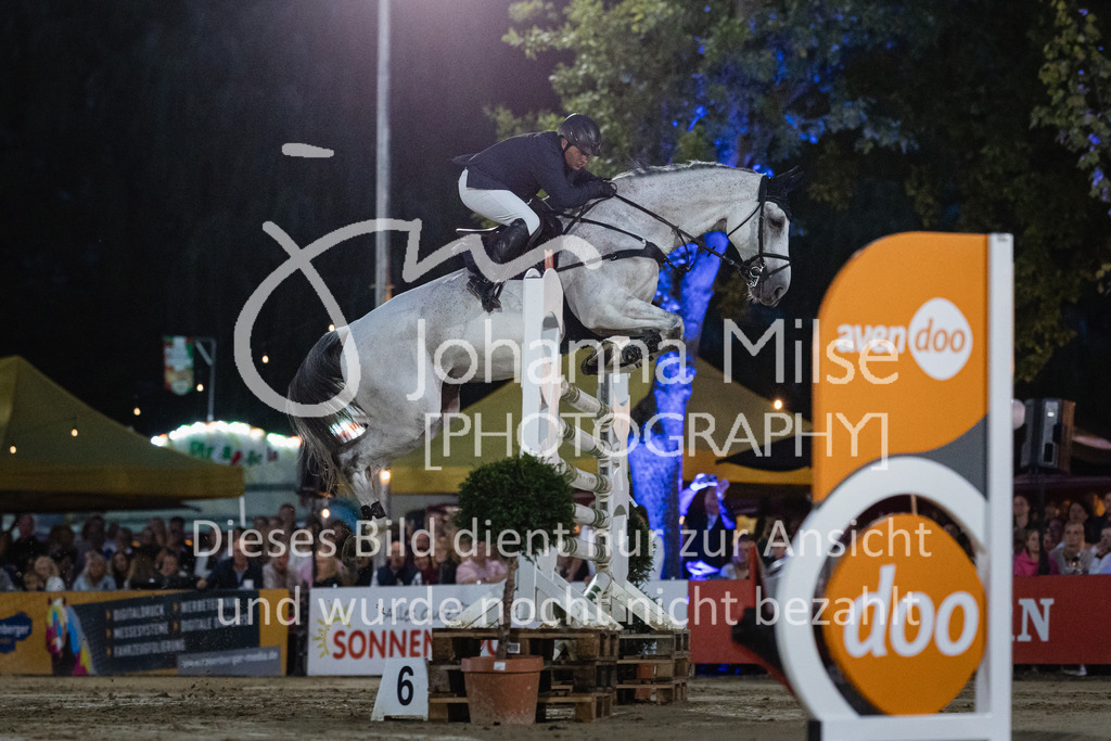 230826_Delbrueck_Barriere-130 | Deine schönsten Turniermomente als professionelle Fotos! Entdecke hochwertige Pferdesport-Fotografie im Online-Shop. Jetzt Fotos finden & bestellen!