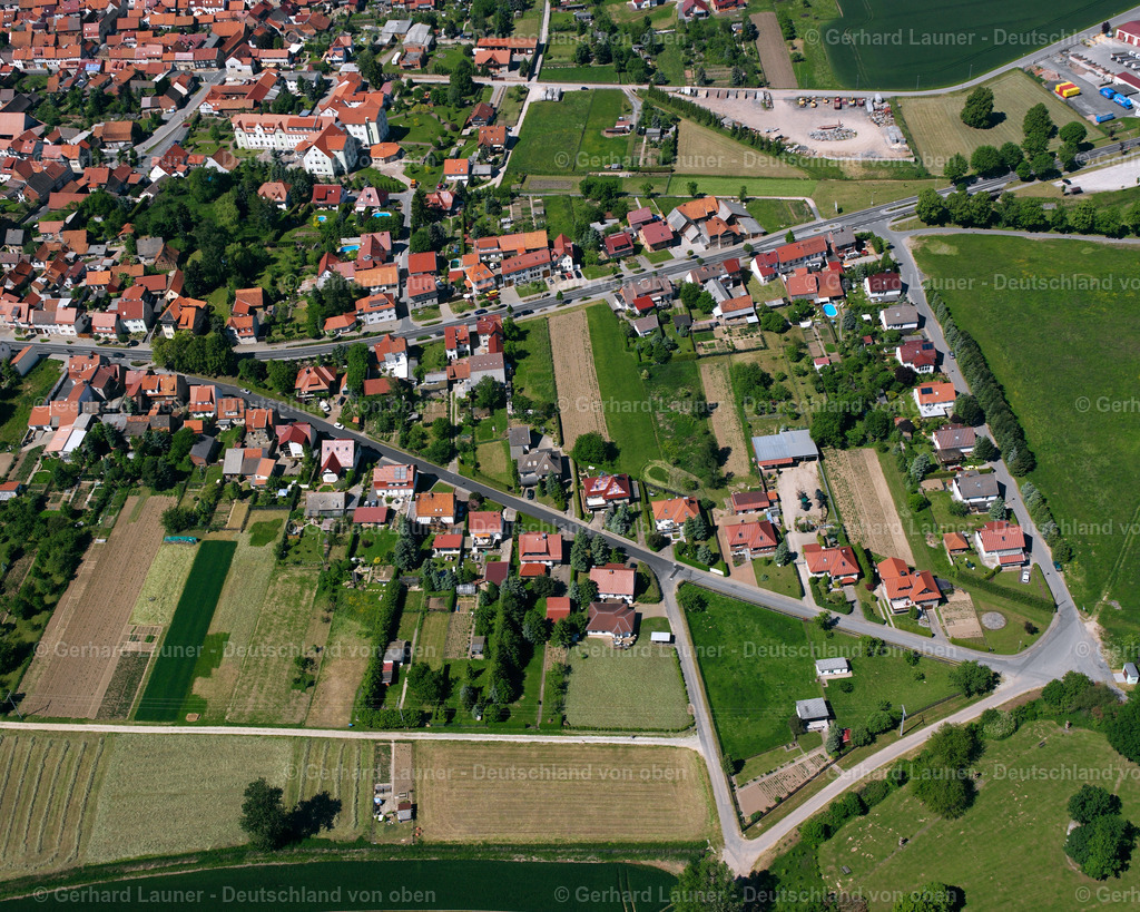 2634435 | BREITENWORBIS 16.06.2006 Wohngebiet einer Einfamilienhaus- Siedlung an der Lindeistraße in Breitenworbis im Bundesland Thüringen, Deutschland. // Single-family residential area of settlement on street Lindeistrasse in Breitenworbis in the state Thuringia, Germany. Foto: Gerhard Launer
