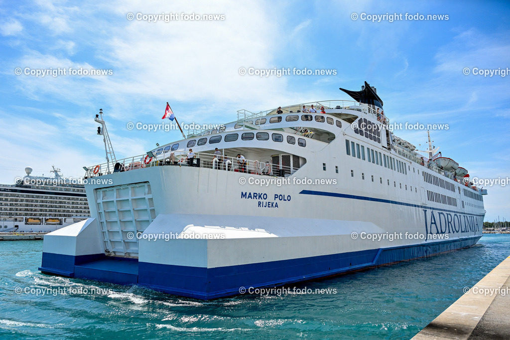 Kroatien_ Split_ 13.07.2025-26 | 13.07.2025, Kroatien, HRV, Split, Hafen, im Bild Trajekti, Jadrolinija, Faehre, Faehrhafen, Ferry Port, Schiff, Meer, Hafen, Tourismus
