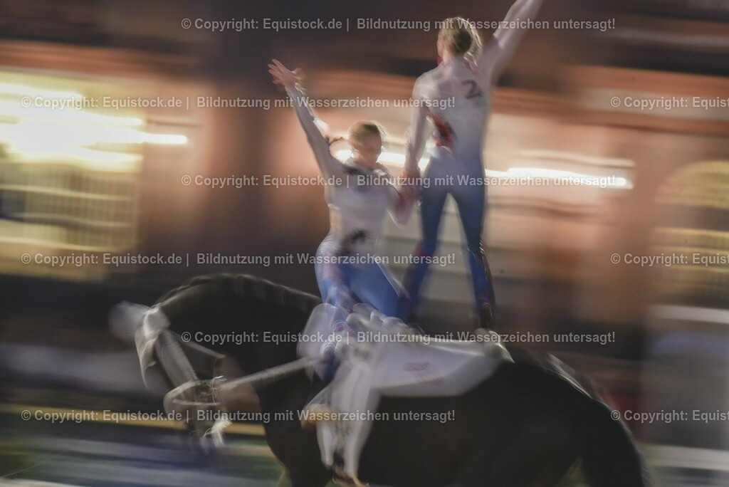 20230527_Voltigieren_NASPA_Flutlicht_0936 | equistock