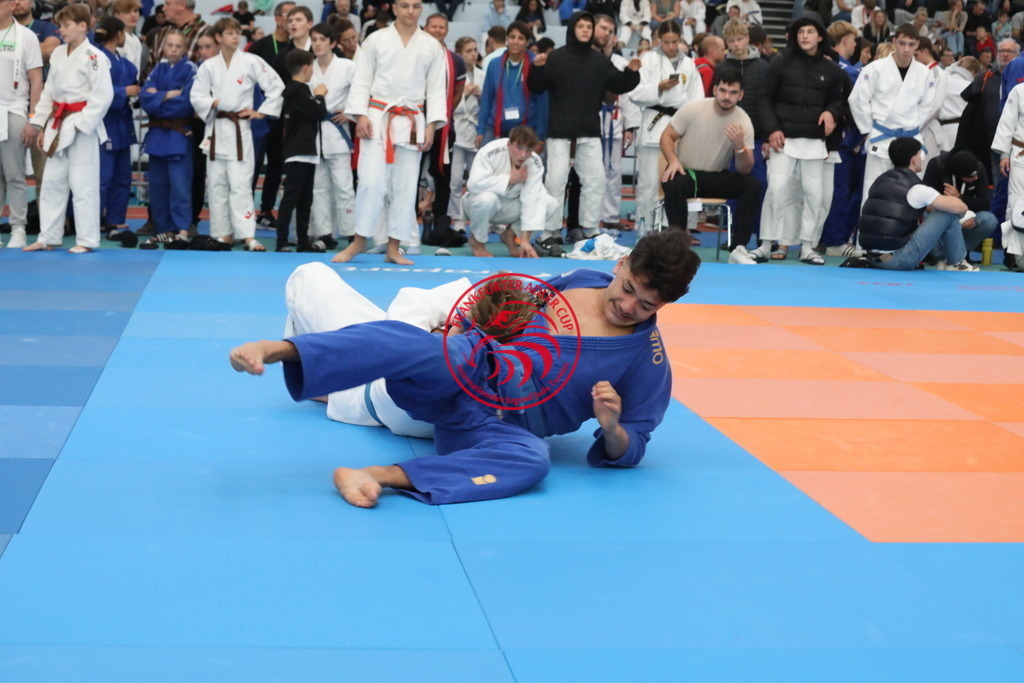 1J7A2247 | Fotos vom Adler Cup - Pictures from Adler Cup

Hier findet Ihr alle Eindrücke und großen Momente der Adler Cup Wochenenden. Here you will find all impressions and great moments of the Adler Cup weekends. - Realisiert mit Pictrs.com