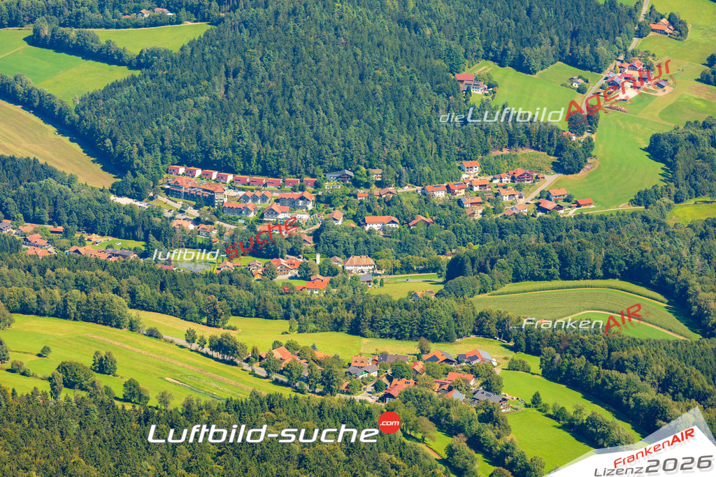 Mais Neukirchen beim Heiligen Blut Bild- Das Luftbild wurde 2025 vom UL-Flugzeug heraus erstellt ( keine Drohne ) - Hochauflösende Luftaufnahme -Nicht vergleichbar mit Google Maps oder Satelittenbilder- Die Geschenkidee !Mit Lizenz und Bildrechte bestellbar