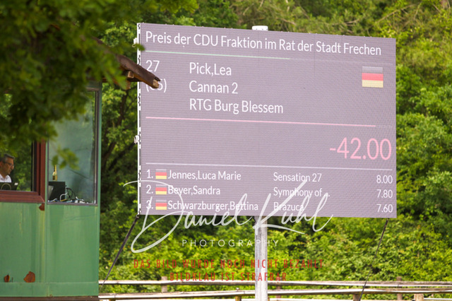 DKP41566 | Turniersportfotografie; Pferdefotografie; Dressurfotografie