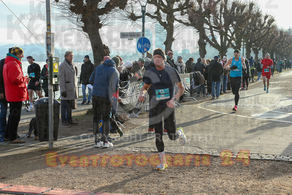 241231_1150_EX1_2655 | Sportfotografie im Rhein-Sieg Kreis, Köln, Bonn, NRW, Rheinland Pfalz, Hessen, etc. Unser Tätigkeitsfeld umfasst den Laufsport vom Volkslauf über den Marathon, Duathlon, Triathon bis zum Ultralauf wie Kölnpfad Ultra oder Schindertrail.