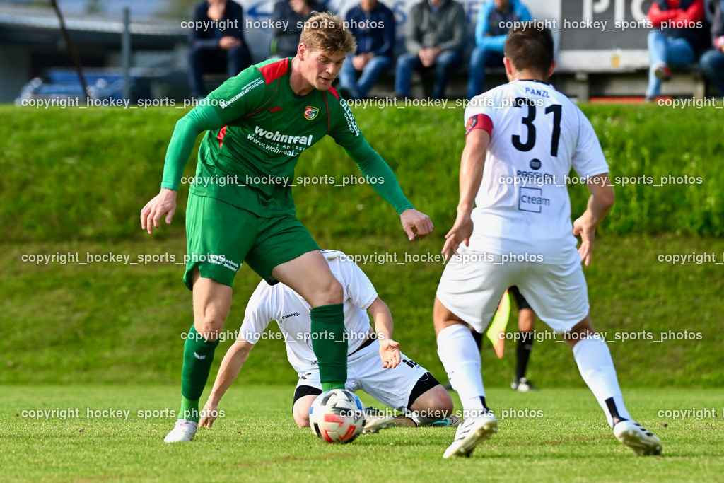 FC ASKÖ Gmünd vs. Union Matrei  | #8 Domenik Steiner FC Gmünd, #10 Jonathan Panzl Matrei, FC ASKÖ Gmünd vs. Union Matrei , FC ASKÖ Gmünd vs. Union Matrei  am 21.09.2024 in Gmünd (Sportplatz Gmünd), Austria, (Photo by Bernd Stefan)