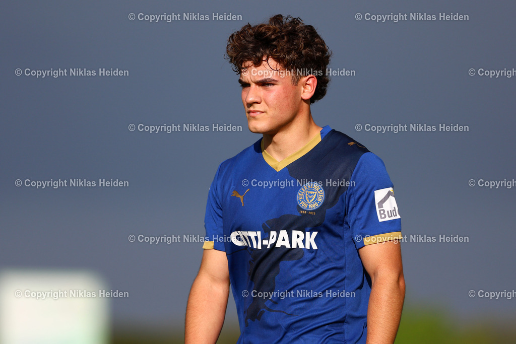 NH_JFVLübeckU19_HolsteinKielU19_SHFVLandespokal_14052026 | #22 Mark Richter Monserrat (Holstein Kiel U19)Fußball I Junioren I SHFV-Landespokal (A-Junioren) I Saison 2025-2026 I Finale I JFV Lübeck U19 - Holstein Kiel U19 I 14.05.2026 I Uwe-Seeler-Fußball-Park