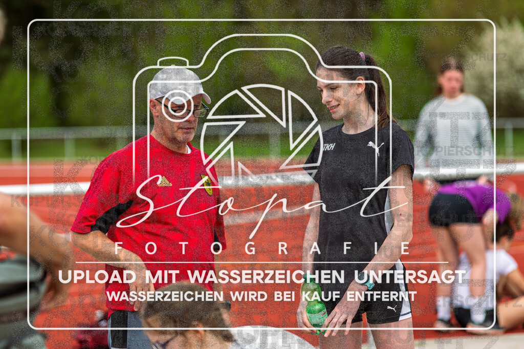KMHK-1147 | Kreismeisterschaften Leichtathletik-Wurf Heidekreis 2026 im Boehmewaldstadion, Soltau (Simon Paul Stopat) - Realisiert mit Pictrs.com