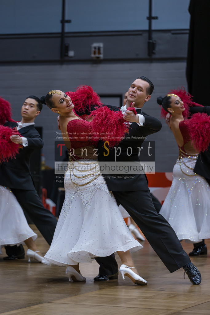 20260110_1BL_Std-Formationen_0902 | Tanzsportbilder, Standardtanz, Lateintanz, WDSF, DTV, LTVB, dancecomp, goc, hessen tanzt, blaues band der spree, walzer, tango, wiener walzer, slowfox, quickstepp, samba, rumba, cha-cha-cha, paso doble. jive, hd-kroft photography, turniertanzsport