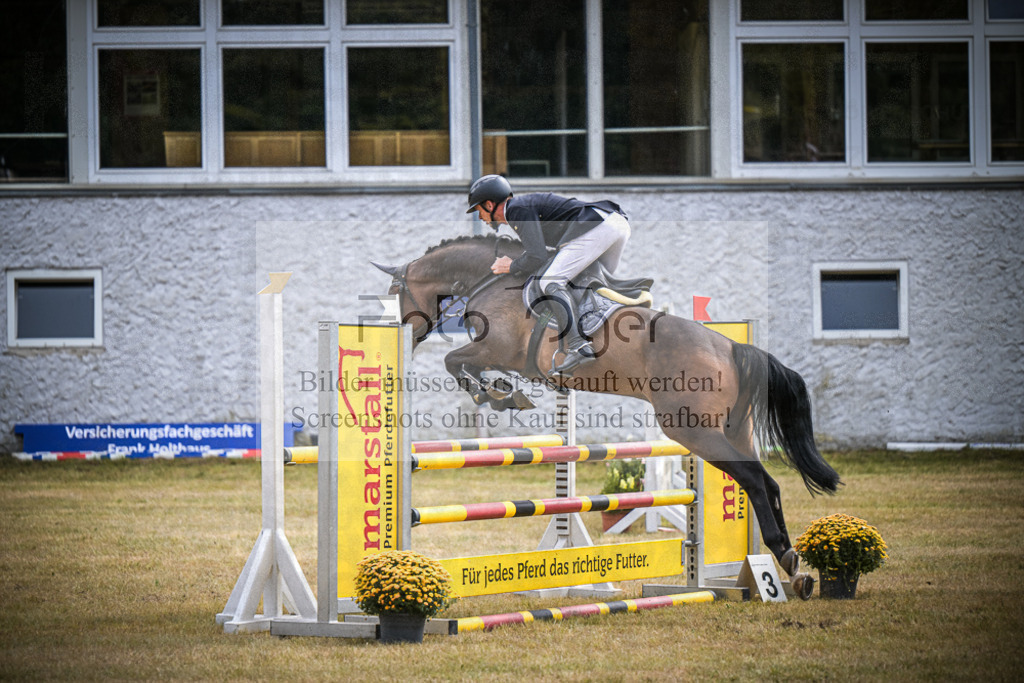 DOS_0134 | Entdecke hochwertige Reitturnierfotos von Foto Oger. Professionell, emotional und authentisch – jetzt Lieblingsmomente im Shop bestellen.Deutschlandweite Turnierfotografie. - Realisiert mit Pictrs.com