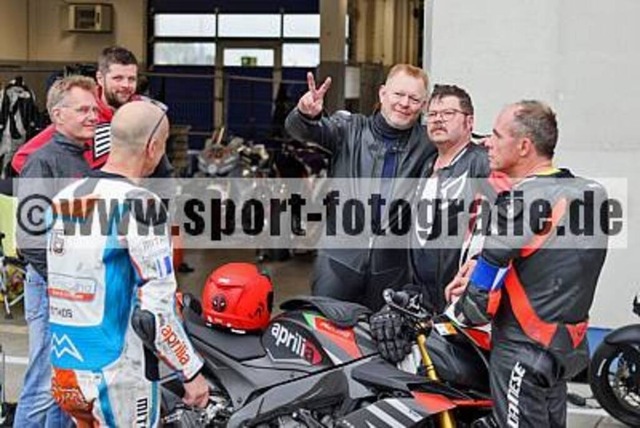 pube7168 | Professionelle Fotos von Sportveranstaltungen, aber auch Hochzeiten und anderen Events. - Realisiert mit Pictrs.com