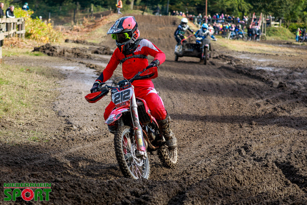 OpenTrack2024_Sonntag_Hobbyfahrer_176 | Bildergalerie von Sport-Ereignissen aber auch von weiteren spannenden Dingen - nicht nur vom Niederrhein. In Anlehnung an den bekannten Spruch von Hanns Dieter Hüsch heißt das Motto: "Niederrhein ist überall".  - Realisiert mit Pictrs.com