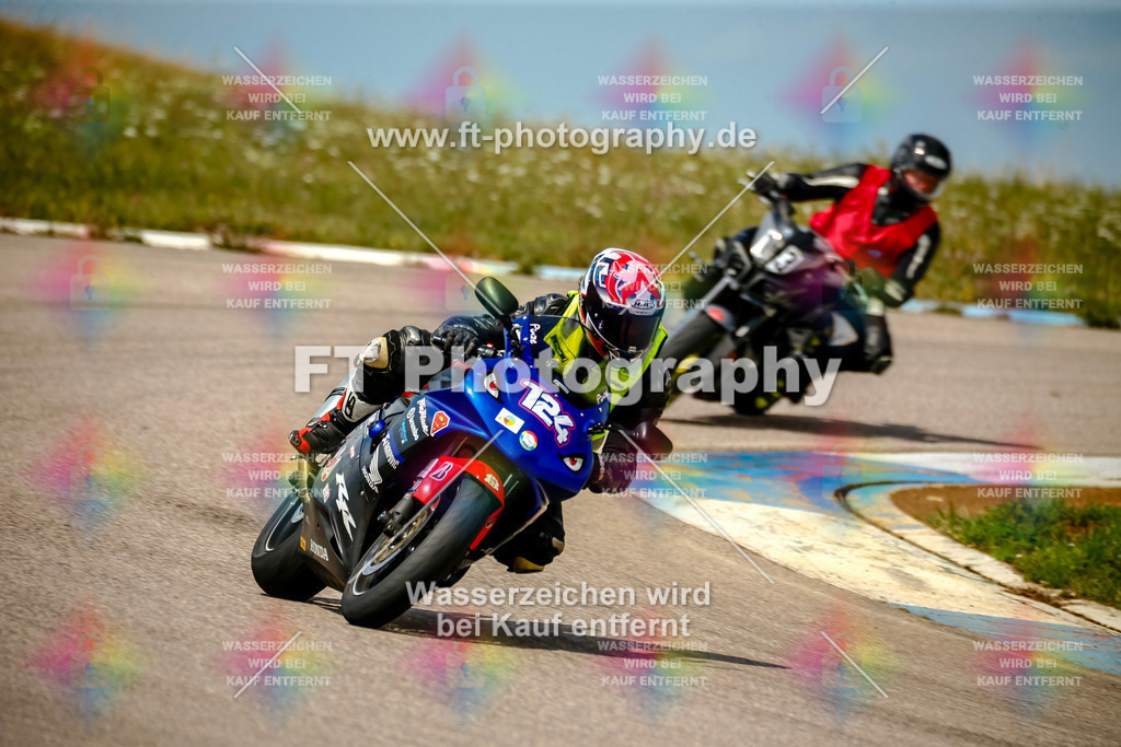 Chambley Juli-2905 | Hier findet Ihr Bilder von Touristenfahrten auf der Nürburgring Nordschleife oder von anderen Veranstaltungen die ich besucht habe. Viel Spass beim Durch Schauen 