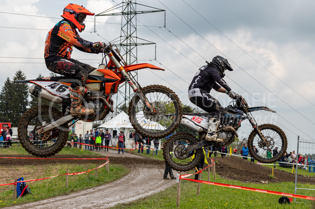 Motocross Schlatt bei Winterthur - 30. April 2022 | Motocross Schlatt bei Winterthur
MC Wila, Schlatt bei Winterthur
Bild: Sportfotografie Markus Aeschimann | www.markus-aeschimann.ch - Realisiert mit Pictrs.com