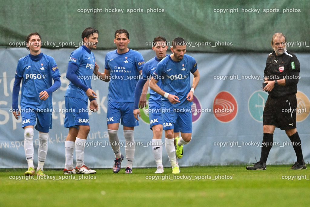 SAK vs. KAC 1909 | #4 Timo Günther Drussnitzer SAK, #24 Luka Gajic SAK, Jubel SAK Mannschaft, #8 Issa Diakite SAK, #7 Hrvoje Jakovljevic SAK, #17 Jan Sasa Ogris-Martic SAK, #9 Izidor Erazem Kamsek, Gerhard Lukas Meschnark Referee, SAK vs. KAC 1909, SAK vs. KAC 1909 am 17.04.2025 in Klagenfurt (Sportpark Welzenegg), Austria, (Photo by Bernd Stefan)