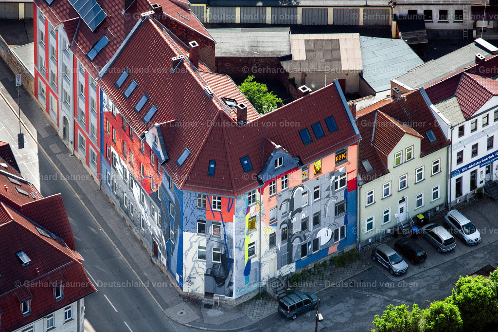 4025798 | ERFURT 06.05.2020 Studenten-Wohnheim Gebäude der CGE Erfurt e.V.an der Salinenstraße im Ortsteil Ilversgehofen in Erfurt im Bundesland Thüringen, Deutschland. Weiterführende Informationen bei: CGE Erfurt e.V.. Nur für redaktionelle Nutzung freigegeben ! // Student Residence - Building der CGE Erfurt e.V.an of Salinenstrasse in the district Ilversgehofen in Erfurt in the state Thuringia, Germany. Further information at: CGE Erfurt e.V.. Editorial use only ! Foto: Gerhard Launer