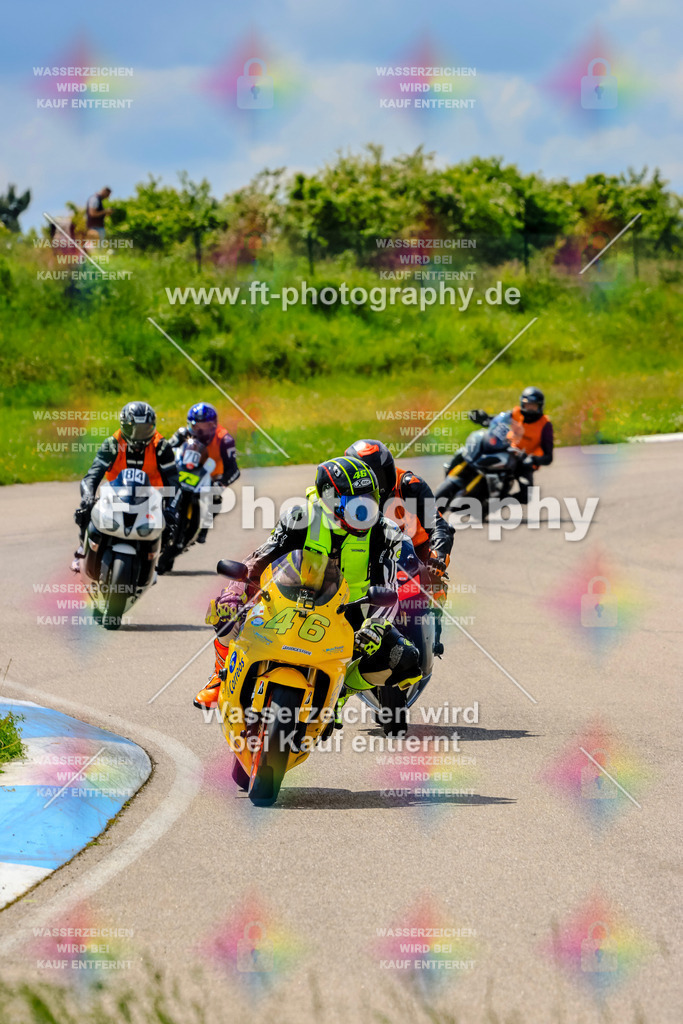 MotoTeam-0097 | Hier findet Ihr Bilder von Touristenfahrten auf der Nürburgring Nordschleife oder von anderen Veranstaltungen die ich besucht habe. Viel Spass beim Durch Schauen 