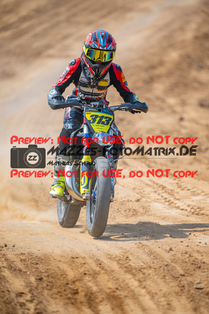 MaZZes-Fotomatrix-20260816-615432 | ROOKIES