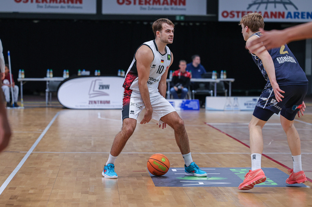 Pro A BAYER GIANTS vs Eisbären Bremerhaven-83 | Fotos von Basketballspielen aus dem Raum NRW fotografiert von Gero Mueller-Laschet und Daniel Schaefer - Realisiert mit Pictrs.com