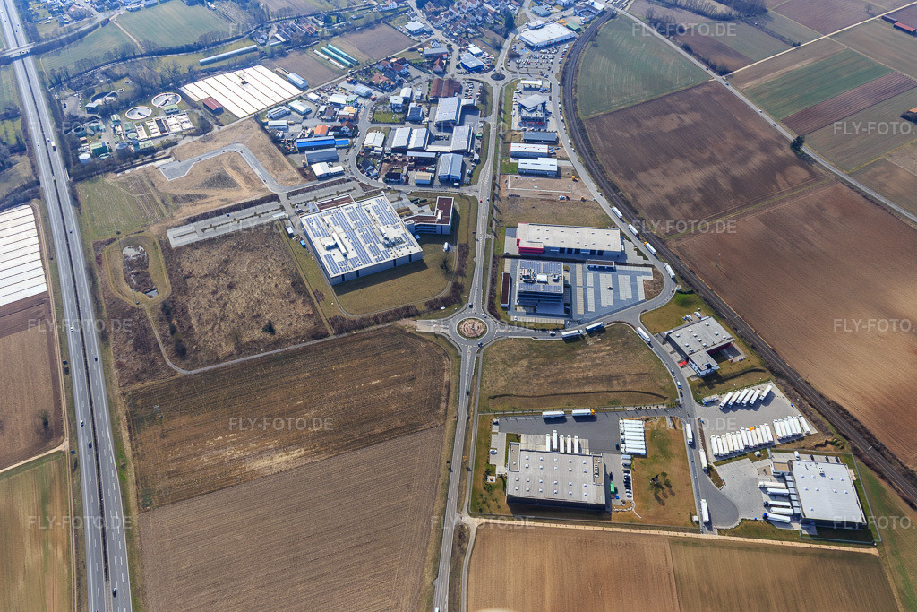 Luftbild: iG Im Speyerer Tal mit ITK Engineering GmbH, TRANSAC Intern. Speditionsgesellschaft mbH, Kardex Software GmbH, Resinnovation GmbH und DBK David + Baader GmbH in Rülzheim im Bundesland Rheinland-Pfalz in Deutschland. – Foto: IMG_097165.jpg vom 25.02.2017 durch Werner Riehm/FLY-FOTO.de – Auflösung des Originals: 5472 x 3648 px – DBK Gruppe - Ihr Partner rund ums Heizen & Kühlen – ITK Engineering - Ihr Partner für Digital Engineering – TRANSAC Logistics GmbH – Offizielle von Kardex | Kardex Remstar | Kardex Mlog – der resinnovation GmbH - Wir sind das Kunstharz