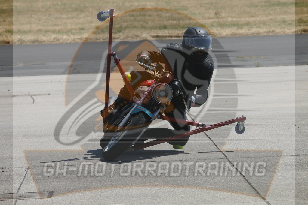 IMG_3072 | gh-motorradtraining-foto.de - Realisiert mit Pictrs.com
