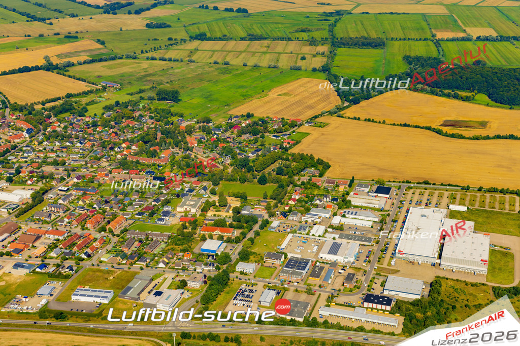Fährweg Pampow Bild- Das Luftbild wurde 2025 vom UL-Flugzeug heraus erstellt ( keine Drohne bzw. Drohnenaufnahme ) - Hochauflösende Luftaufnahme -Nicht vergleichbar mit Google Maps oder Satelittenbilder- Die Geschenkidee !Mit Lizenz und Bildrechte bestellbar - CC