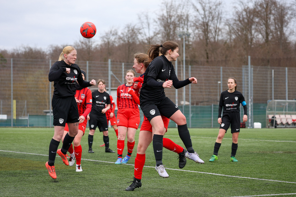 20260329-FCH-HS_039 | 1.FC Heidenheim 1846 II vs. SGM Hohenmemmingen/Sontheim, Fußball, Frauen, Bezirksliga, 2025/2026, 14. Spieltag, 29.03.2026 in Heidenheim, Kunstrasen b. Voith-Arena West(Foto: Michael Bulling) - Realisiert mit Pictrs.com