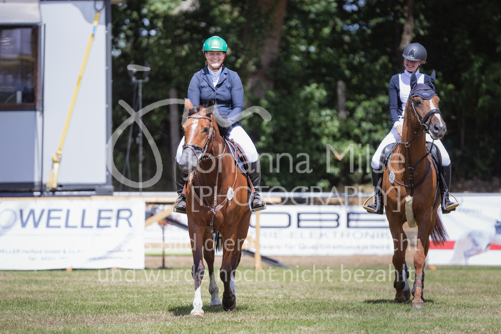 220716_LC_Punkte-L2-315 | Deine schönsten Turniermomente als professionelle Fotos! Entdecke hochwertige Pferdesport-Fotografie im Online-Shop. Jetzt Fotos finden & bestellen!