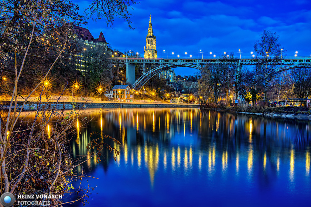 Bern_0051 | Alle Bilder von Heinz Vonäsch Fotografie können alle zu günstigen Preisen gekauft werden! Download der Bilder, Ausdrucke, Postkarten, Tassen T-Shirts, Kalender, Alu- Dibond usw. - Realisiert mit Pictrs.com