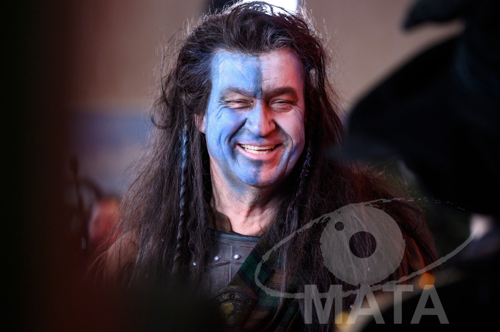 _DWI9703 | MATA IndoCon - Realisiert mit Pictrs.com