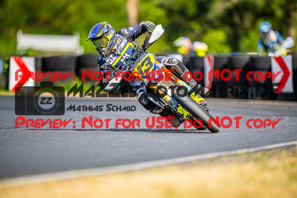 MaZZes_FotoMatrix_220528_3085 | Fotograf Mathias Schmid
Sportfotograf,
Eventfotograf,
Hochzeitsfotograf,
Portraitfotograf