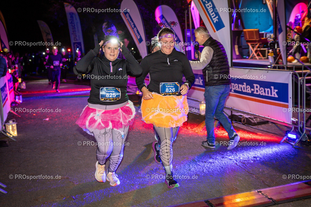Halloween Run 2025 in Koeln, 31.10.2025 | Impressionen vom Halloween Run 2025 am 31.10.2025 in Koeln (Forstbotanischer Garten Rodenkirchen). Foto: Axel Kohring/Beautiful Sports