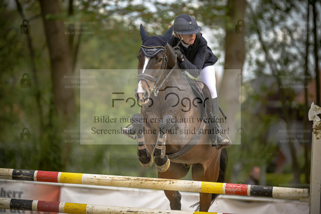 20240505-DOS_9583 | Entdecke hochwertige Reitturnierfotos von Foto Oger. Professionell, emotional und authentisch – jetzt Lieblingsmomente im Shop bestellen. - Realisiert mit Pictrs.com