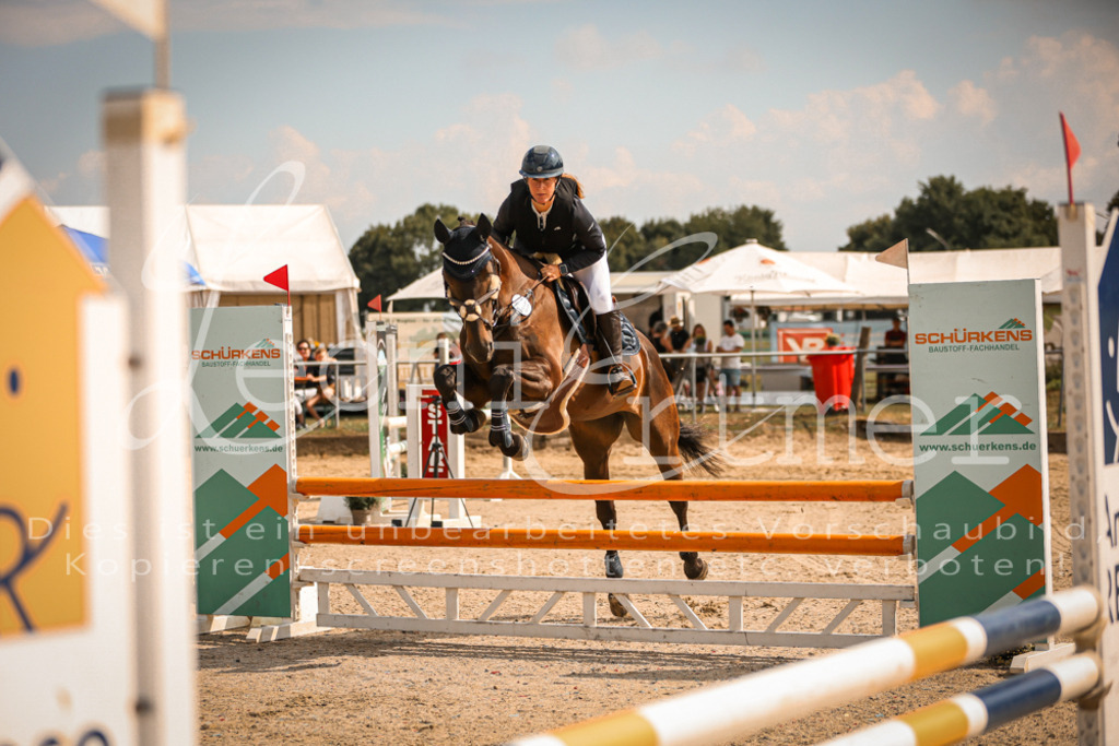 24.FrSpA00045 | Leoni Ertmer Photography - Realisiert mit Pictrs.com