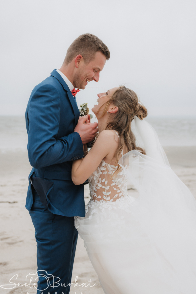 20251205-0G3A8838 | Authentische, natürliche und emotionale Fotoshootings auf der Nordseeinsel Föhr. Als Fotografin halte ich deine schönsten Momente in einzigartigen Neugeborenen-, Familien-, Paar- und Einzelshootings fest. Jetzt einen Termin vereinbaren!