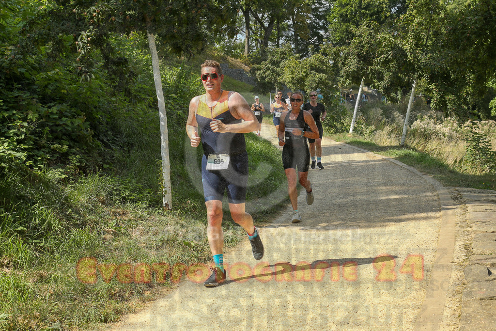 250824_1449_EX1_7718 | Sportfotografie im Rhein-Sieg Kreis, Köln, Bonn, NRW, Rheinland Pfalz, Hessen, etc. Unser Tätigkeitsfeld umfasst den Laufsport vom Volkslauf über den Marathon, Duathlon, Triathon bis zum Ultralauf wie Kölnpfad Ultra oder Schindertrail.