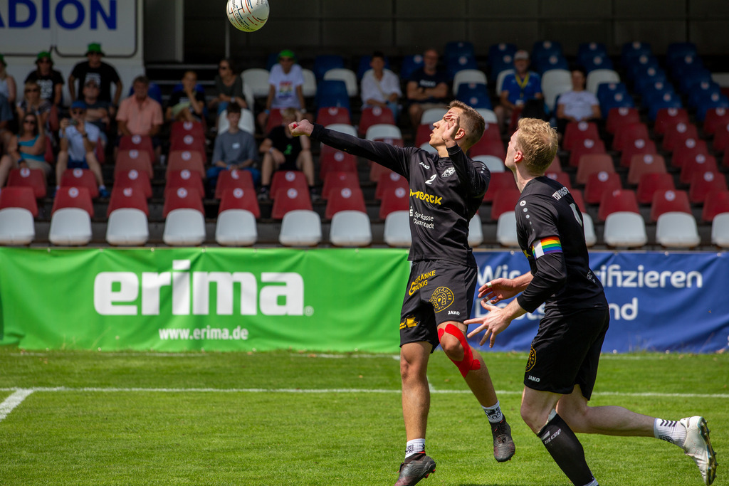 Faustball: TSV Pfungstadt gegen DSG UKJ Froschberg (IFA 2024 Fistball World Tour Finals Mannheim, Vorrundenspiel Gruppe A). Bild: Dennis Gruber (2) und Patrick Thomas (1), Pfungstadt | Faustball: TSV Pfungstadt gegen DSG UKJ Froschberg (IFA 2024 Fistball World Tour Finals Mannheim, Vorrundenspiel Gruppe A). Bild: Dennis Gruber (2) und Patrick Thomas (1), Pfungstadt - Realisiert mit Pictrs.com