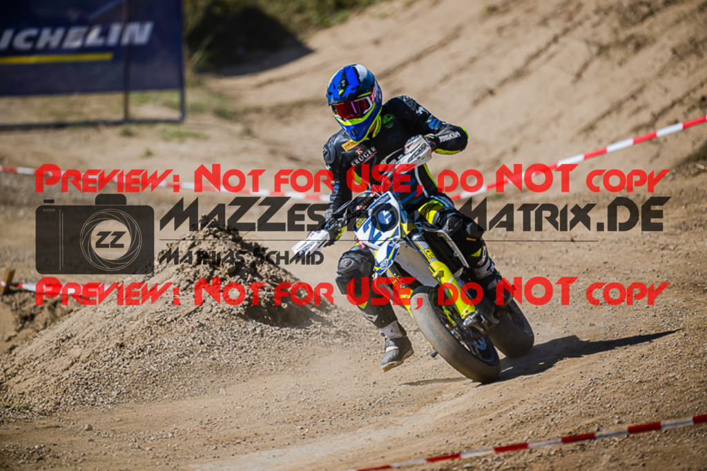 MaZZes_FotoMatrix_220904_7875 | S3