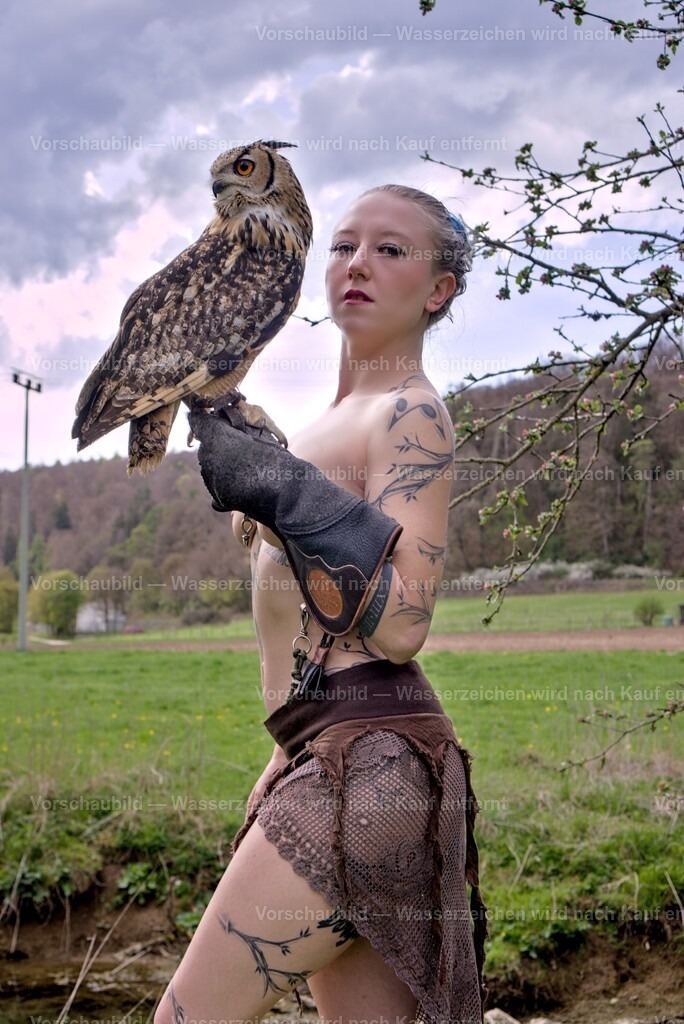 Greifvogel | Martin Fiedler Fotografie - Ausdrucksstarke Portraits im Raum Nürnberg - Realisiert mit Pictrs.com
