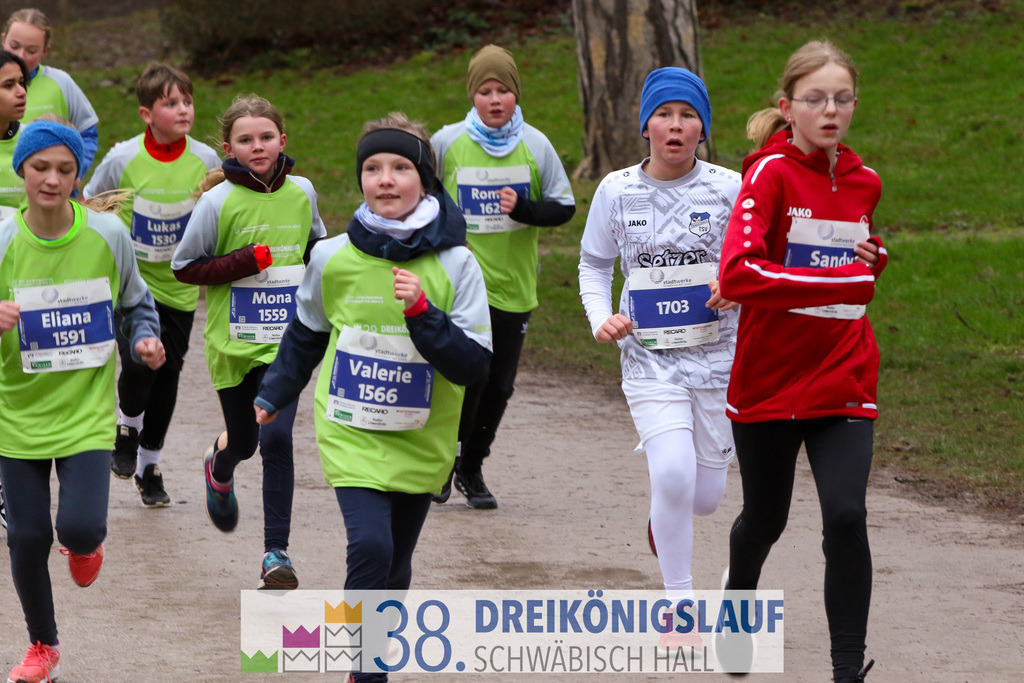 1700m Stadtwerke Jugendlauf | 3 Koenigslauf 2024 1700m Stadtwerke Jugendlauf - Realisiert mit Pictrs.com