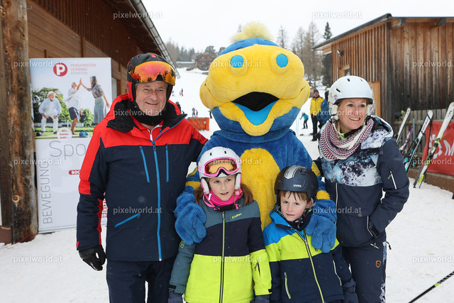 Generationen Skitag auf der Hochrindl | Bildershop von pixelworld.at - Realisiert mit Pictrs.com