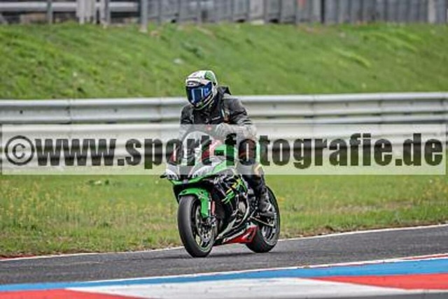 spof5500 | Professionelle Fotos von Sportveranstaltungen, aber auch Hochzeiten und anderen Events. - Realisiert mit Pictrs.com