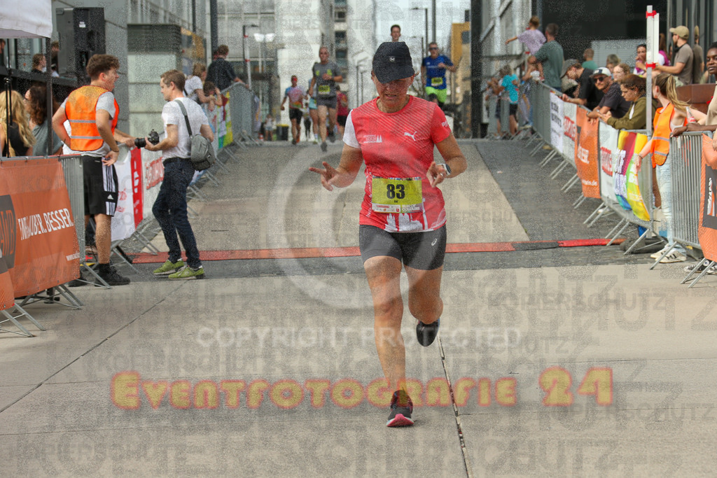 250920_1522_EX1_9118 | Sportfotografie im Rhein-Sieg Kreis, Köln, Bonn, NRW, Rheinland Pfalz, Hessen, etc. Unser Tätigkeitsfeld umfasst den Laufsport vom Volkslauf über den Marathon, Duathlon, Triathon bis zum Ultralauf wie Kölnpfad Ultra oder Schindertrail.