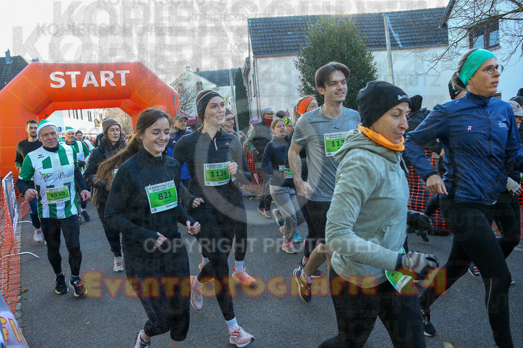 241201_1025_EX1_8151 | Sportfotografie im Rhein-Sieg Kreis, Köln, Bonn, NRW, Rheinland Pfalz, Hessen, etc. Unser Tätigkeitsfeld umfasst den Laufsport vom Volkslauf über den Marathon, Duathlon, Triathon bis zum Ultralauf wie Kölnpfad Ultra oder Schindertrail.