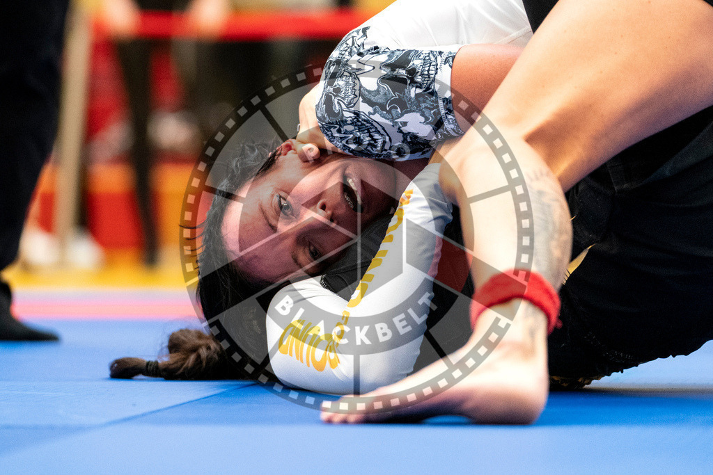 20231118PBB13847 | Fighters compete during the AJP Tour 600 Frankfurt Championship in Frankfurt/Main, Germany, on November 18, 2023.