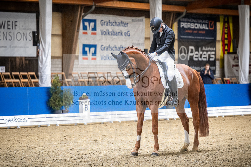DOS_1887 | Entdecke hochwertige Reitturnierfotos von Foto Oger. Professionell, emotional und authentisch – jetzt Lieblingsmomente im Shop bestellen.Deutschlandweite Turnierfotografie. - Realisiert mit Pictrs.com