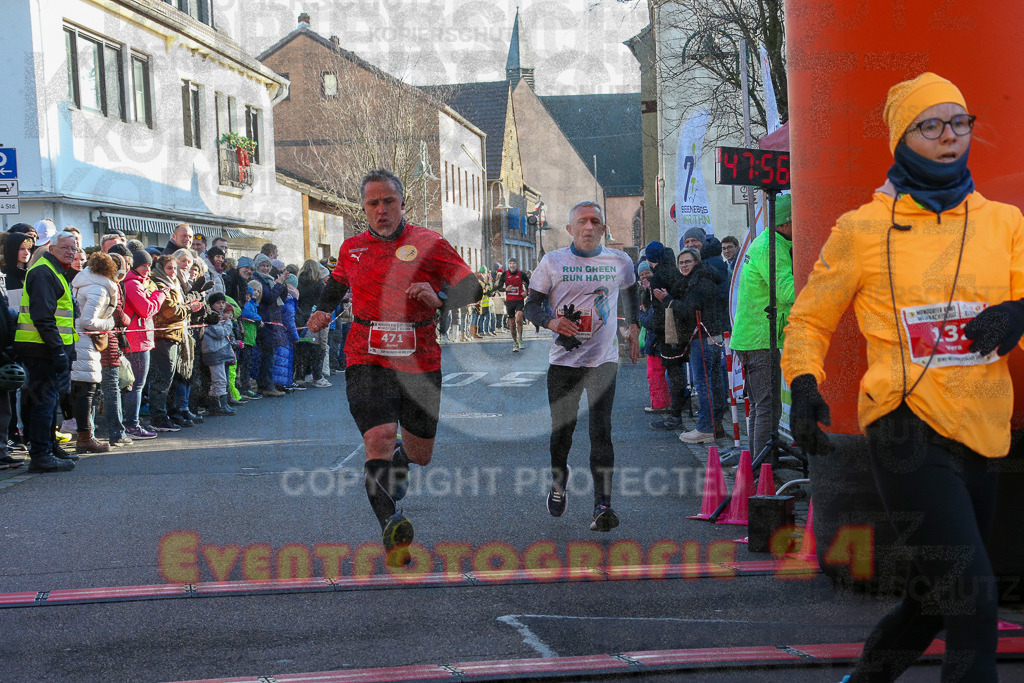 241201_1224_EX1_1984 | Sportfotografie im Rhein-Sieg Kreis, Köln, Bonn, NRW, Rheinland Pfalz, Hessen, etc. Unser Tätigkeitsfeld umfasst den Laufsport vom Volkslauf über den Marathon, Duathlon, Triathon bis zum Ultralauf wie Kölnpfad Ultra oder Schindertrail.