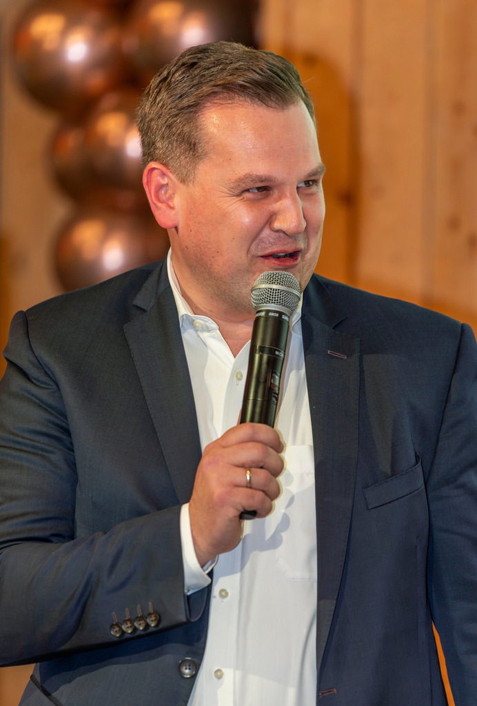 top-top.de 260306-027 | Foto, Video, Fotografie, Videografie, Fotobox, DJ, Discjockey, Musik, Musikbox, Veranstaltung, Photobooth, Amazon, Ebay, Buchtipp, Bestseller, Autor, Verlag, Buch, Wesel, Hamminkeln, NRW, Dinslaken, Rees, Drohne, Hochzeit, Party, Fotobox, Wesel, Fotograf