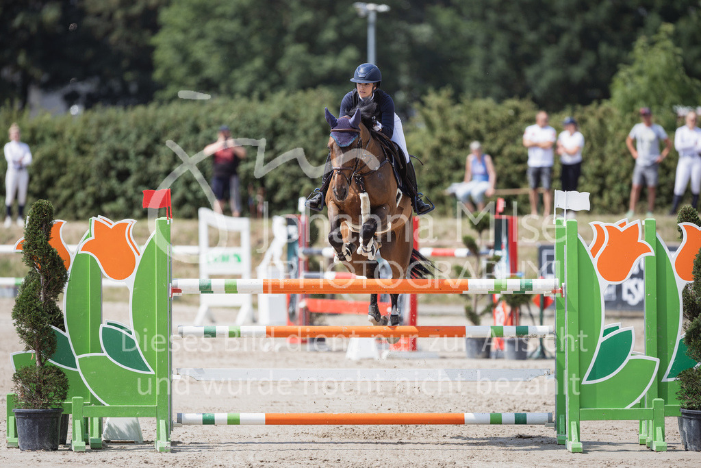 230624_PfSpTa_M2-Spr-938 | Deine schönsten Turniermomente als professionelle Fotos! Entdecke hochwertige Pferdesport-Fotografie im Online-Shop. Jetzt Fotos finden & bestellen!